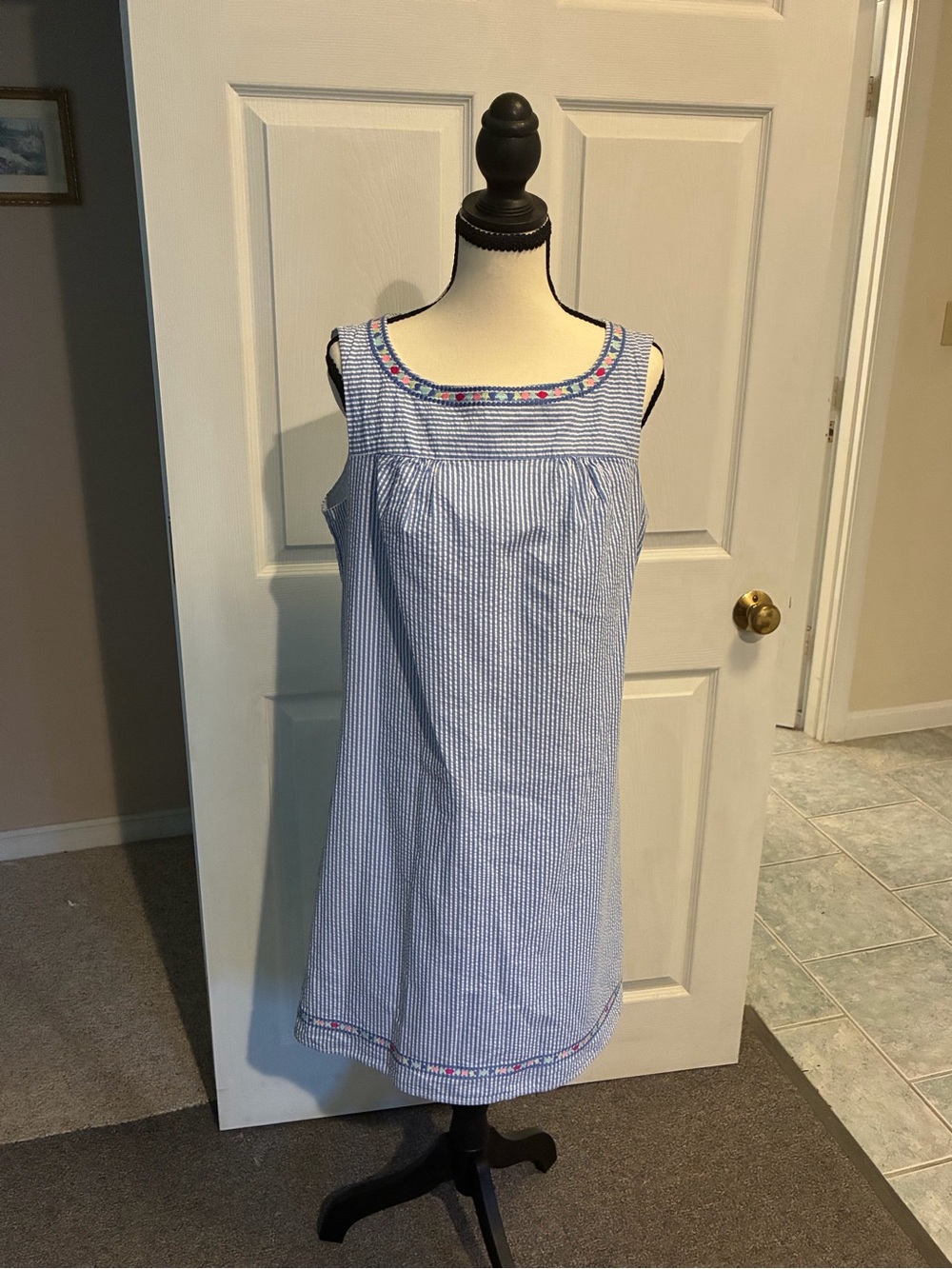 Vineyard Vines Blue and White striped dress